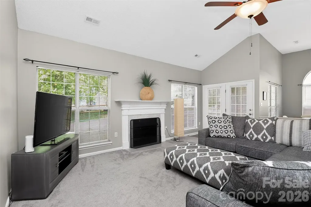 10631 Jardin Way Charlotte NC 28215