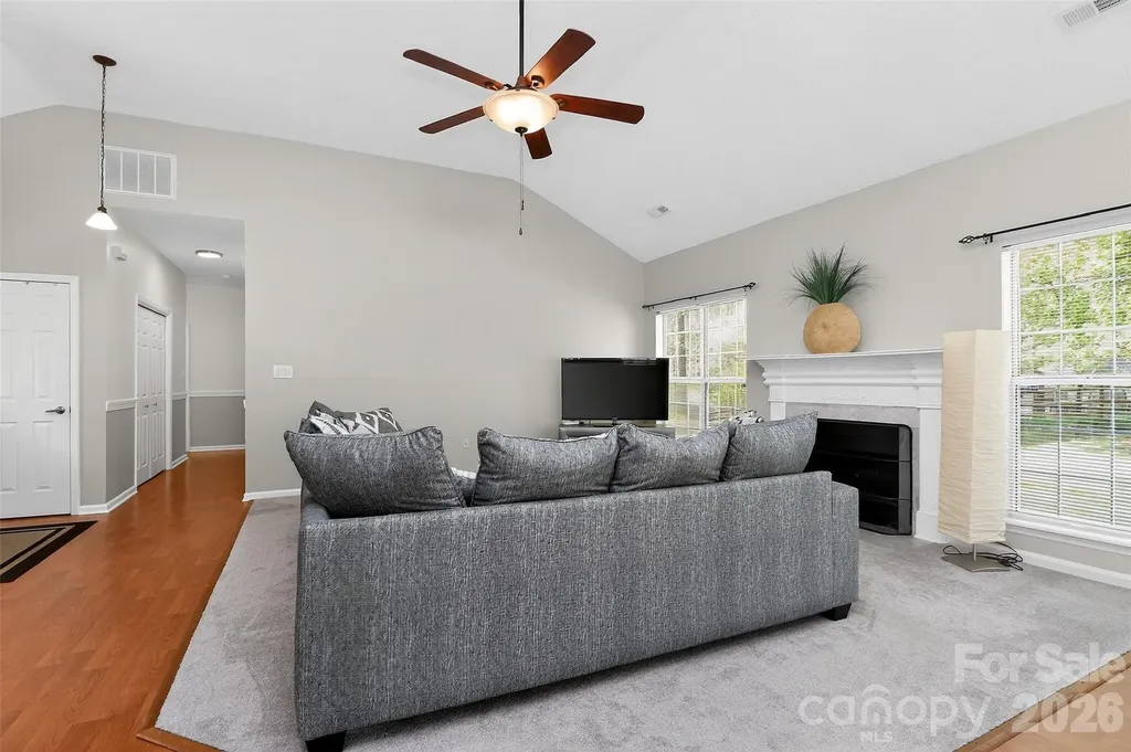 10631 Jardin Way Charlotte NC 28215