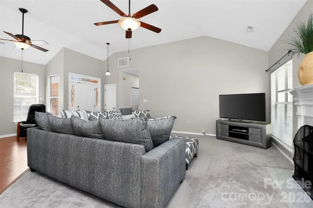10631 Jardin Way Charlotte NC 28215