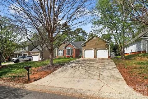 10631 Jardin Way Charlotte NC 28215