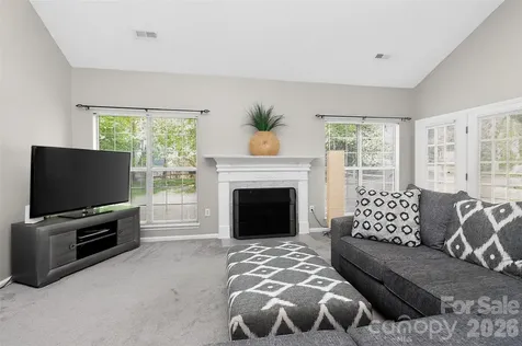 10631 Jardin Way Charlotte NC 28215