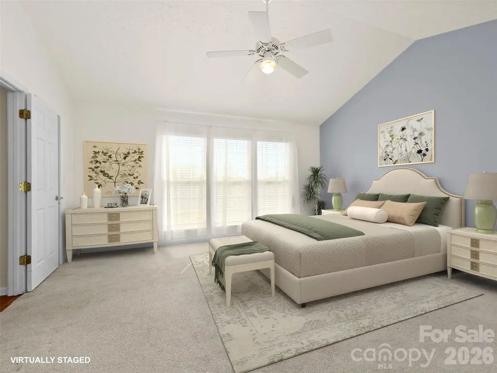 21 Old Applewood Lane Hendersonville NC 28739