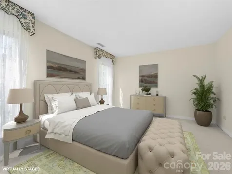 21 Old Applewood Lane Hendersonville NC 28739