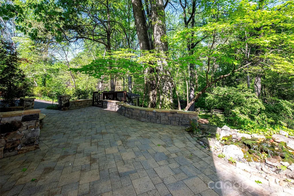6629 Knightswood Drive Charlotte NC 28226