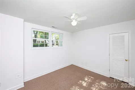 6629 Knightswood Drive Charlotte NC 28226