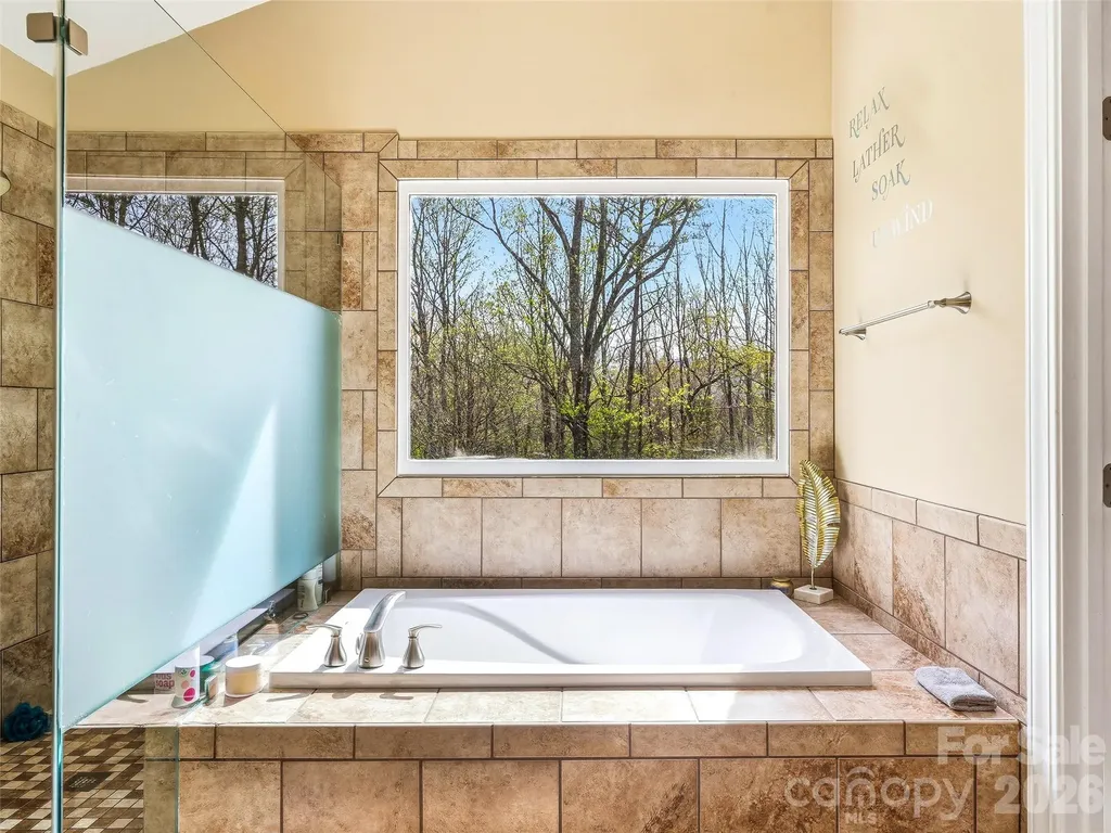 32 Franklin Farm Road Fletcher NC 28732