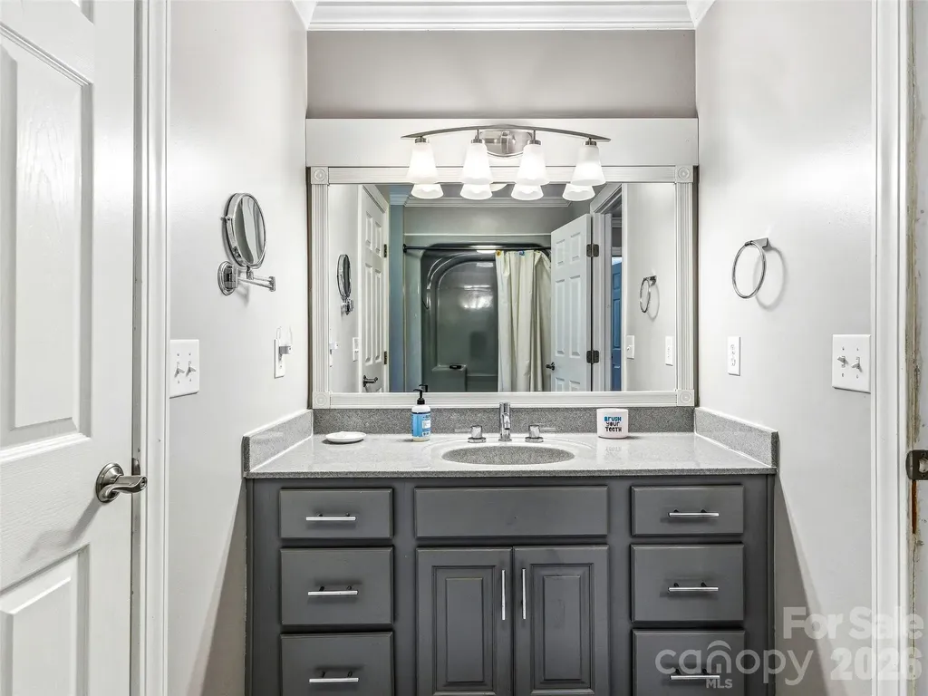 32 Franklin Farm Road Fletcher NC 28732