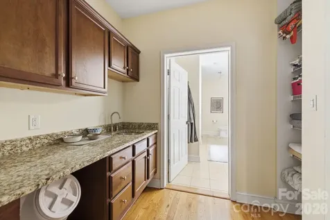 10921 Fruitland Road Charlotte NC 28277