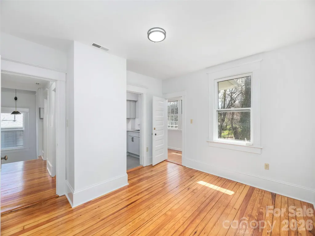273 Hillside Street Asheville NC 28801