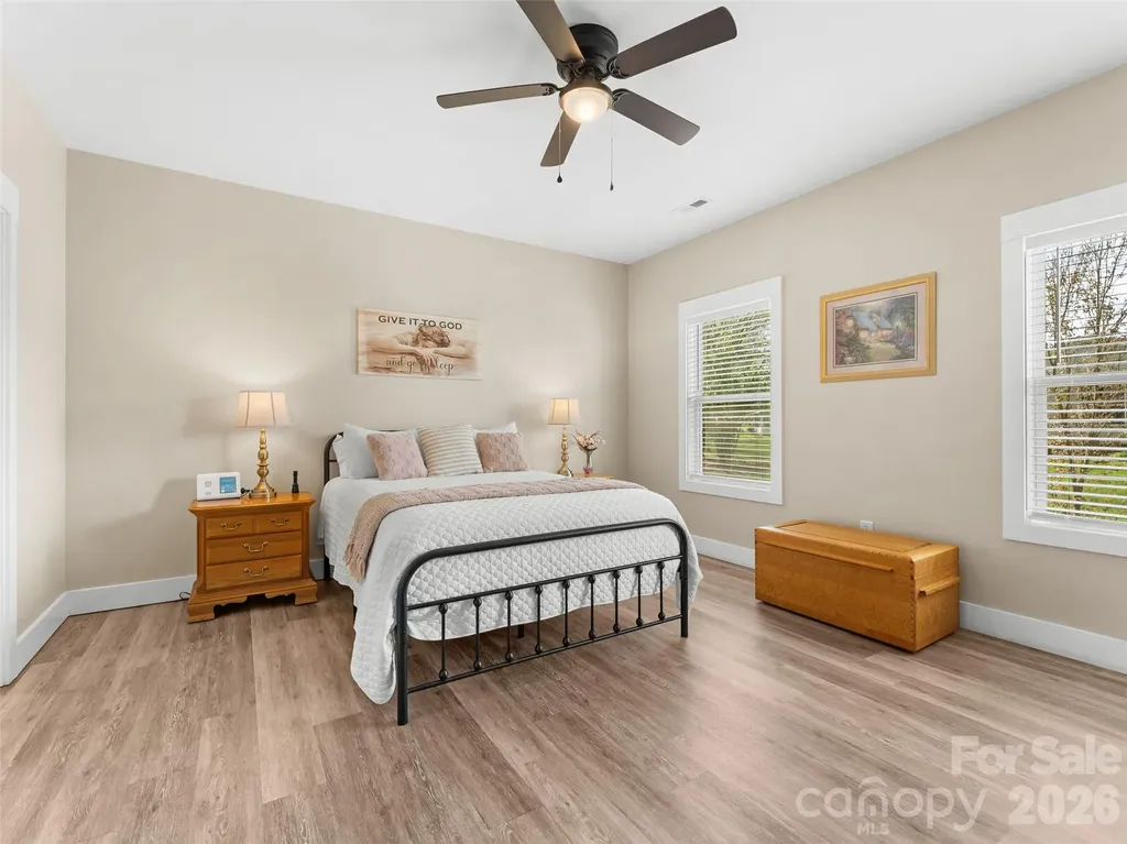 432 Sassafras Drive Hendersonville NC 28739
