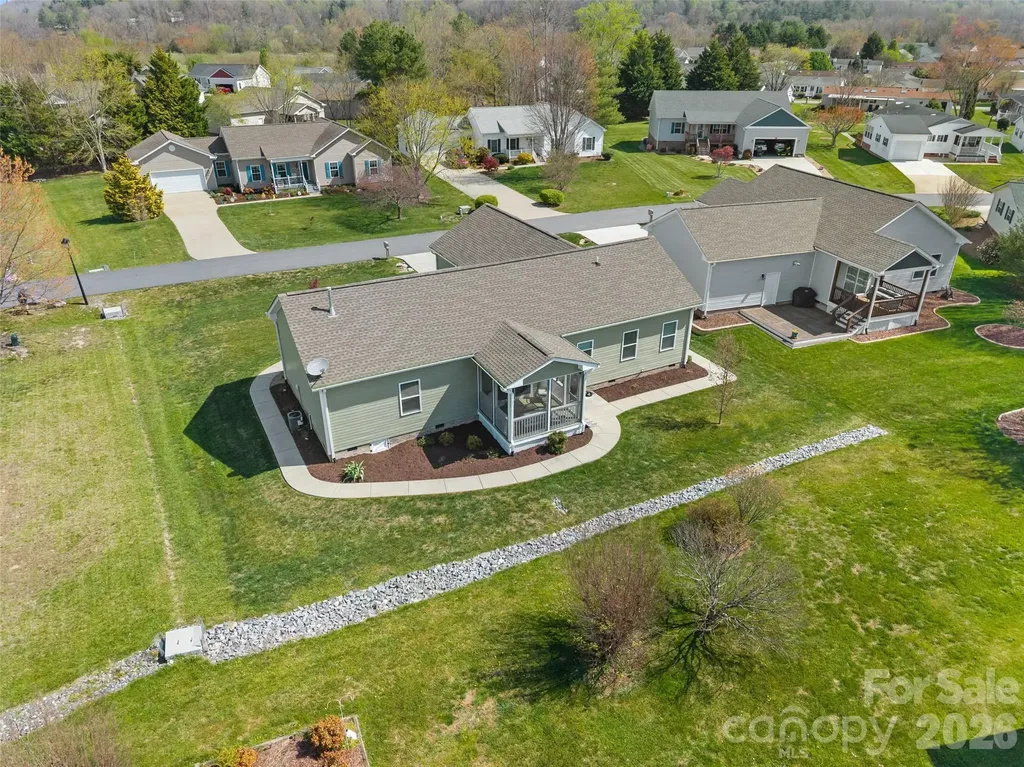 432 Sassafras Drive Hendersonville NC 28739