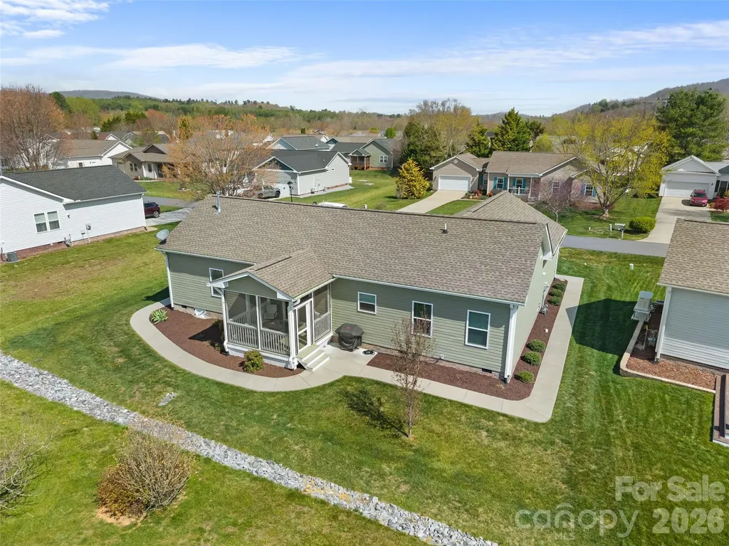 432 Sassafras Drive Hendersonville NC 28739