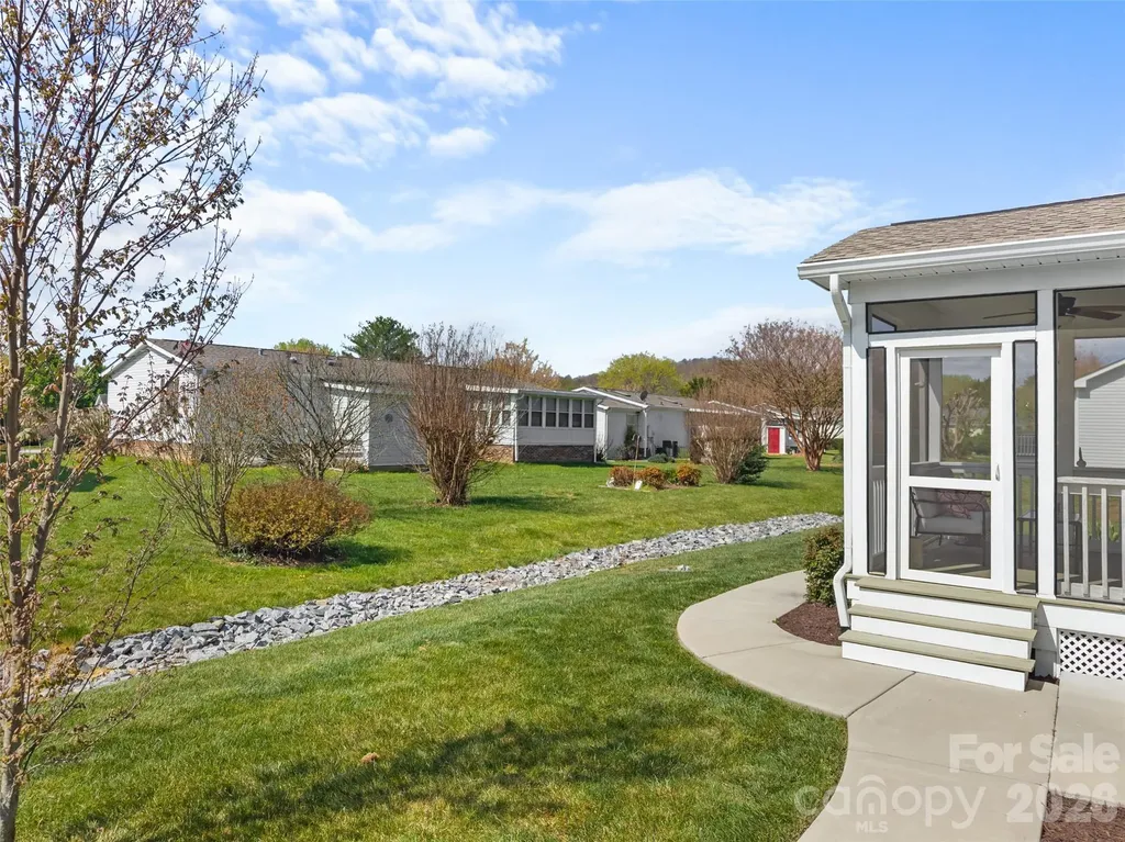 432 Sassafras Drive Hendersonville NC 28739