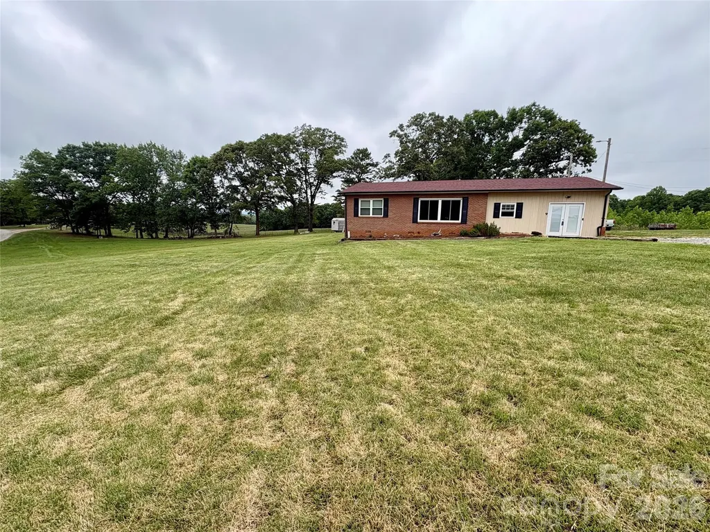 120 Mitch Road Union Grove NC 28689