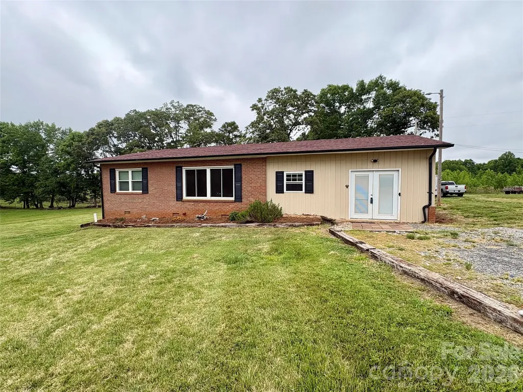 120 Mitch Road Union Grove NC 28689