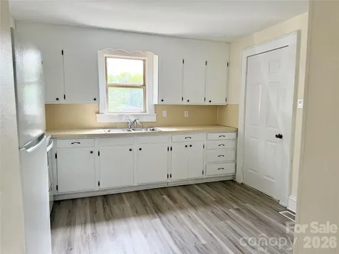 2025 28th Street NE Hickory NC 28601