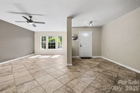 5671 Hammermill Drive Harrisburg NC 28075