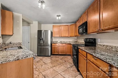 5671 Hammermill Drive Harrisburg NC 28075
