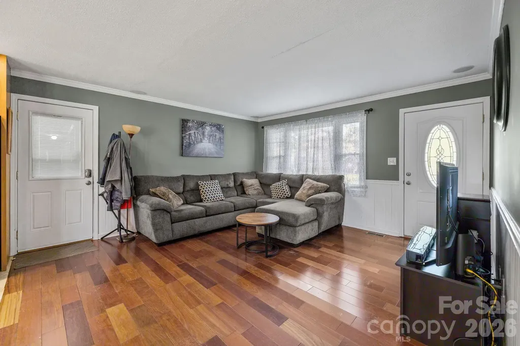 3942 Linwood Road Gastonia NC 28052