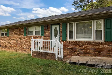 3942 Linwood Road Gastonia NC 28052