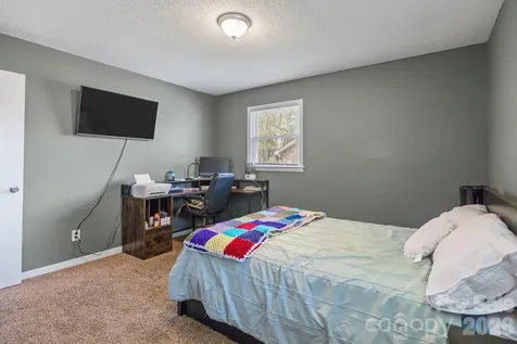 3942 Linwood Road Gastonia NC 28052