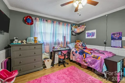 3942 Linwood Road Gastonia NC 28052