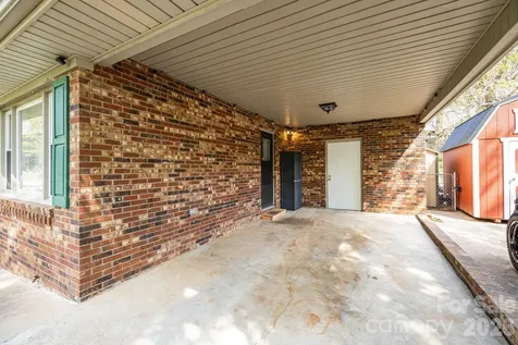 3942 Linwood Road Gastonia NC 28052