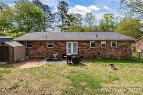 3942 Linwood Road Gastonia NC 28052