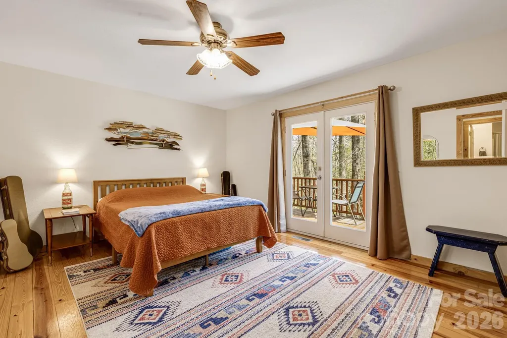 517 Pheasant Street Lake Lure NC 28746