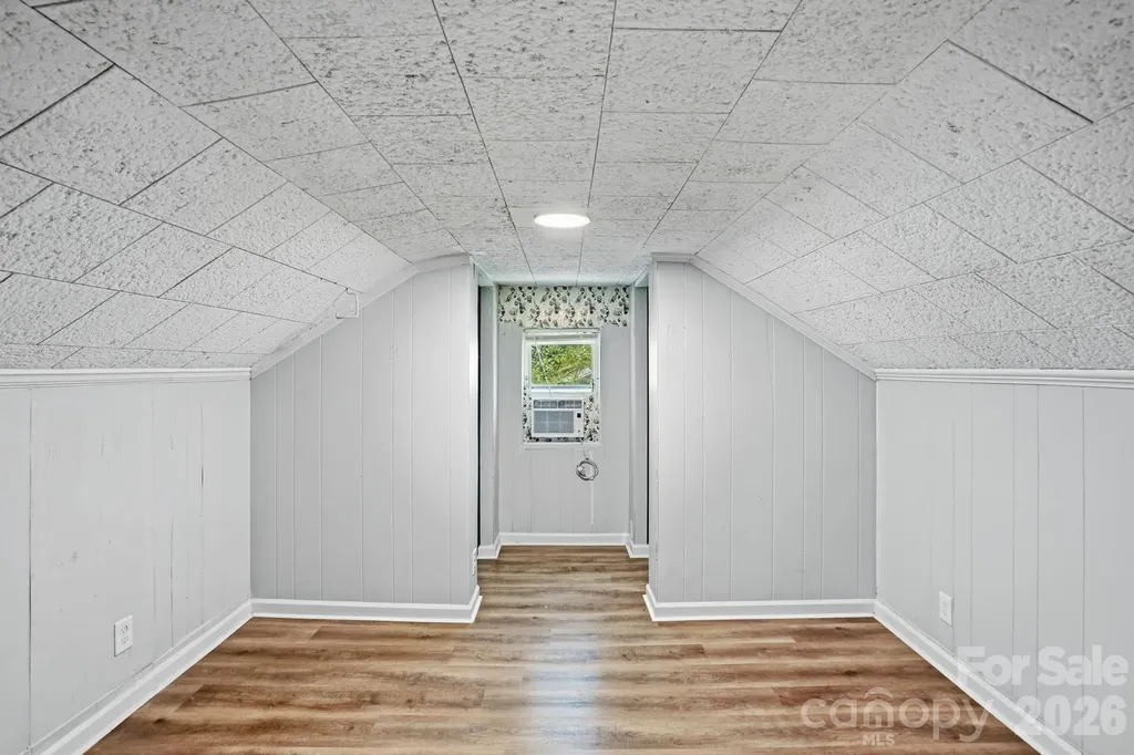 8825 Mcclure Circle Charlotte NC 28216