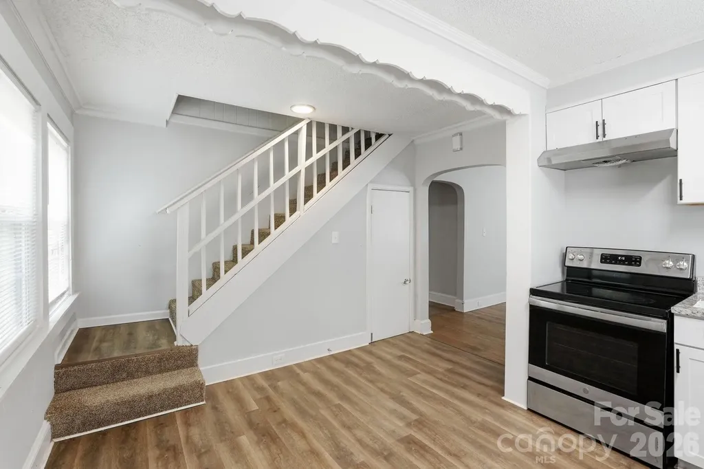 8825 Mcclure Circle Charlotte NC 28216