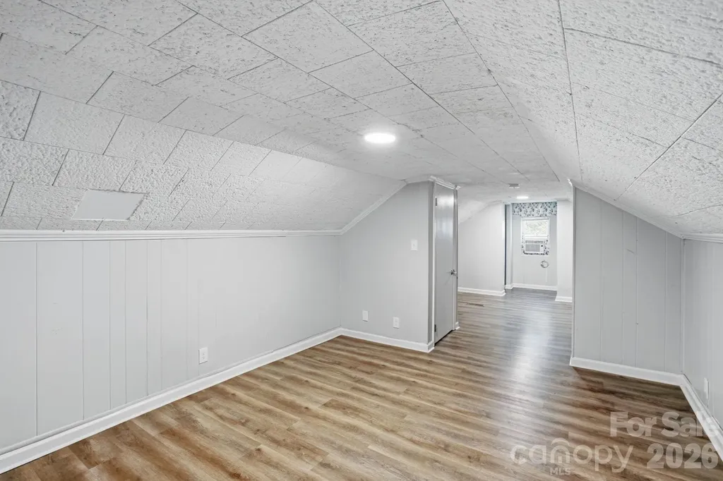8825 Mcclure Circle Charlotte NC 28216