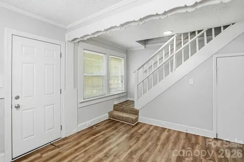 8825 Mcclure Circle Charlotte NC 28216