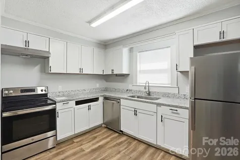 8825 Mcclure Circle Charlotte NC 28216