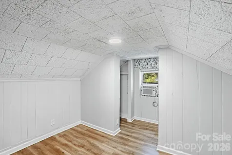 8825 Mcclure Circle Charlotte NC 28216