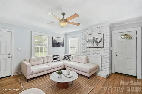 8825 Mcclure Circle Charlotte NC 28216