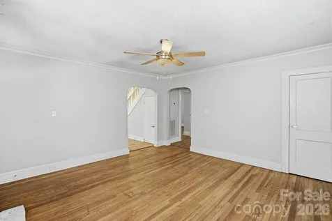 8825 Mcclure Circle Charlotte NC 28216