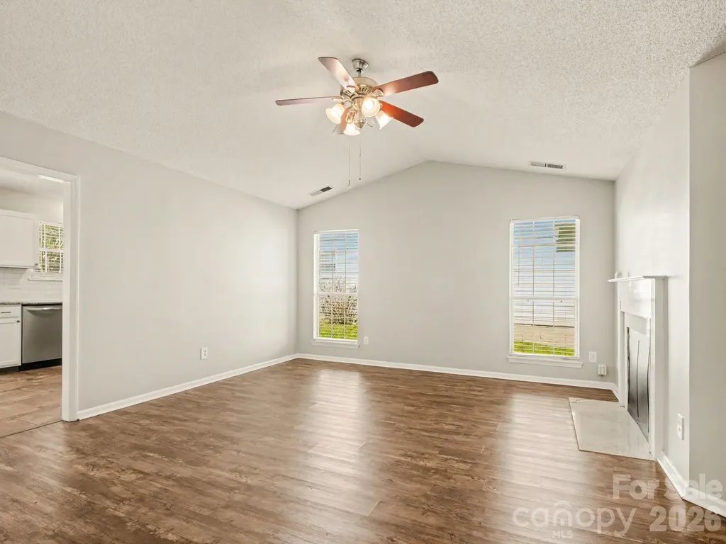 9214 Rotherham Lane Charlotte NC 28216