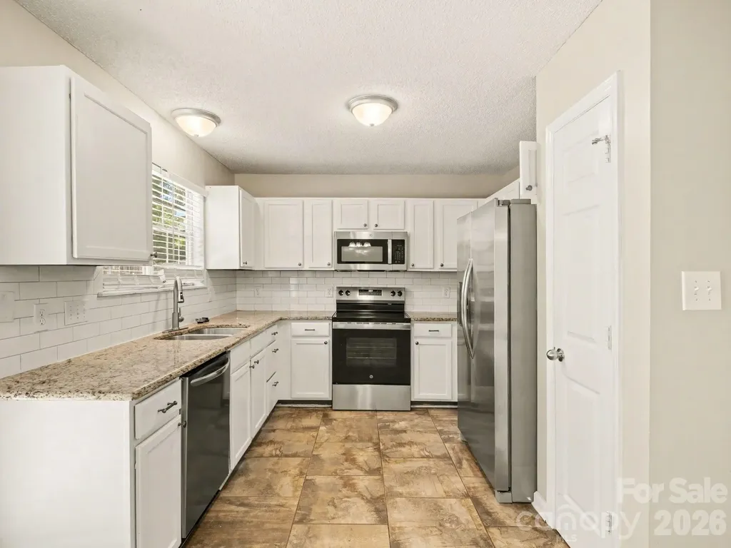 9214 Rotherham Lane Charlotte NC 28216