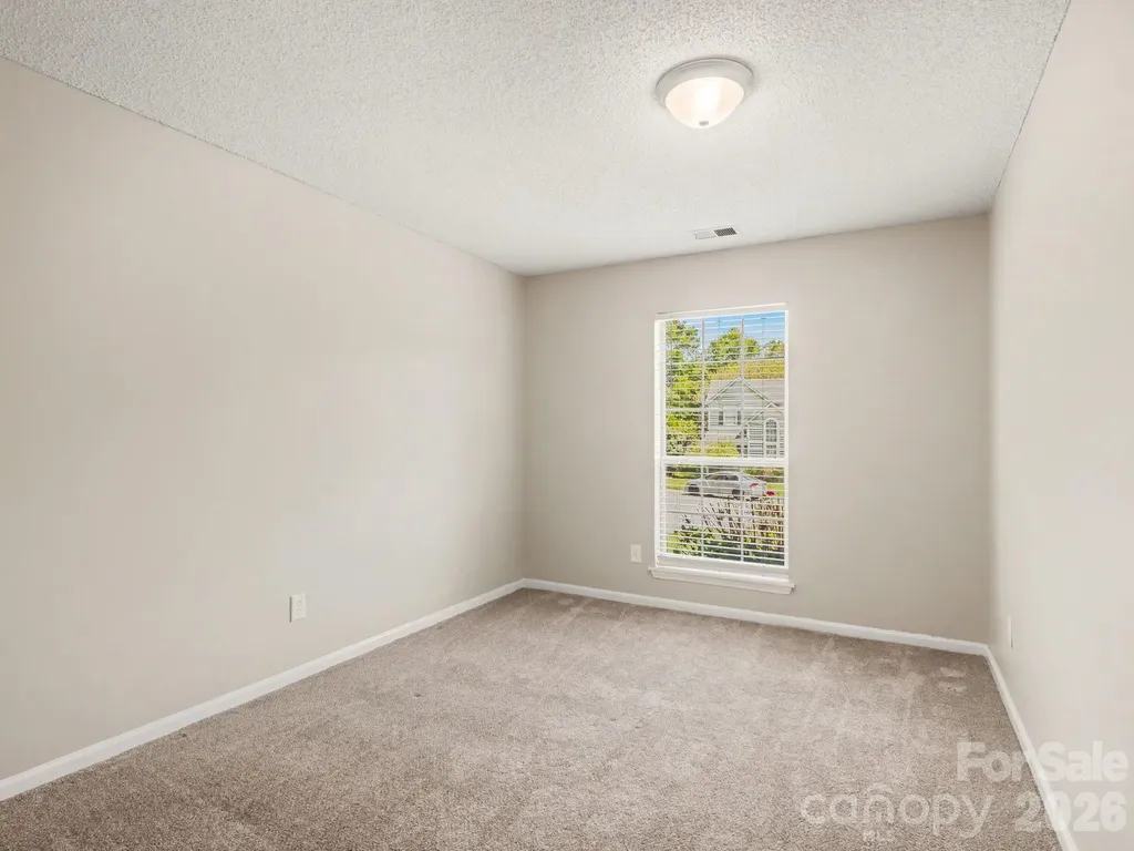 9214 Rotherham Lane Charlotte NC 28216
