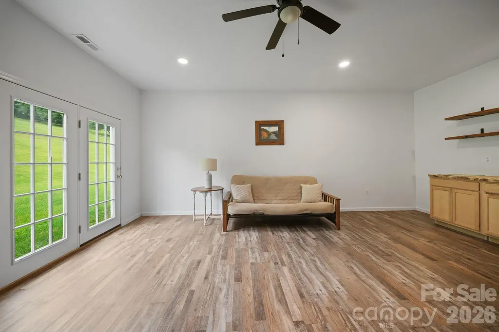 77 Sherry Lane Leicester NC 28748