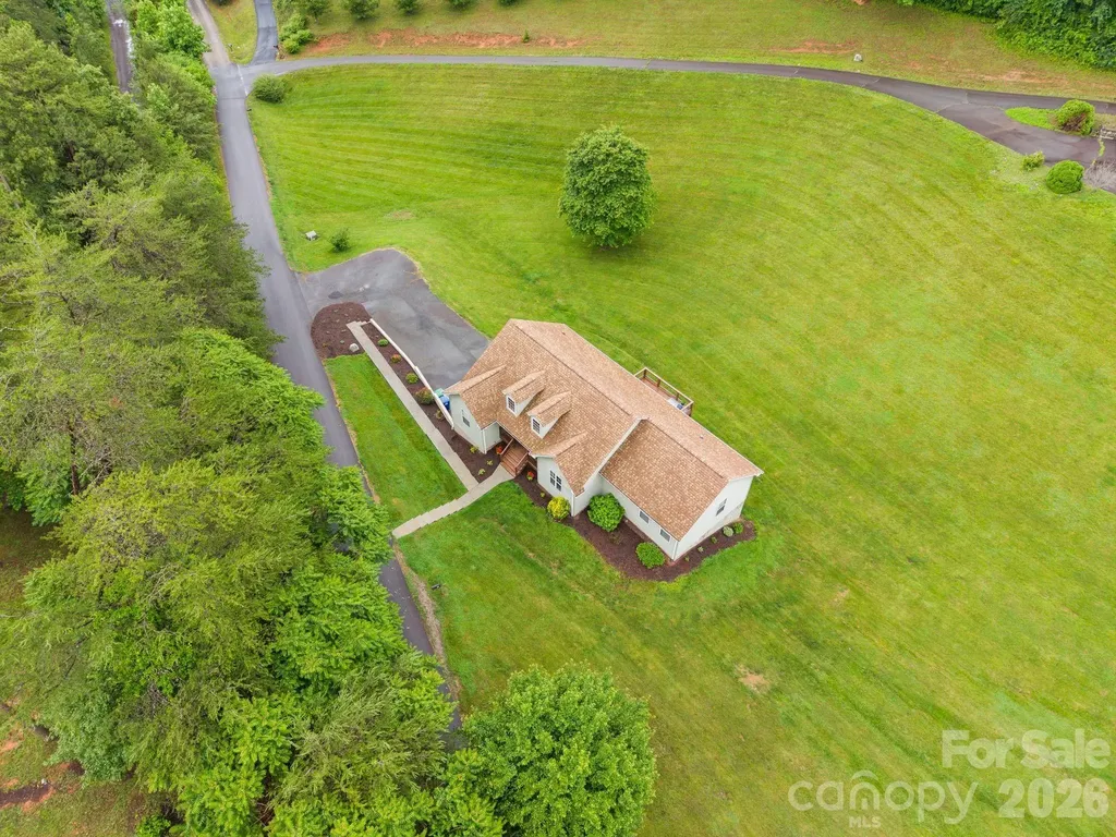 77 Sherry Lane Leicester NC 28748