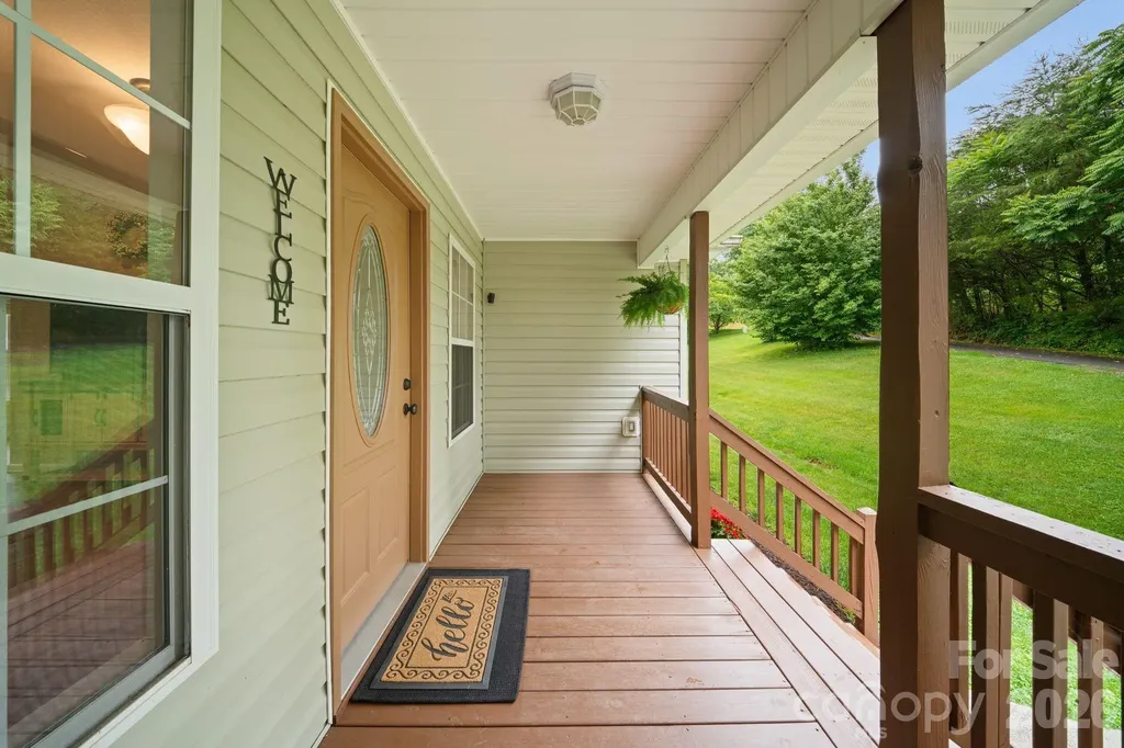 77 Sherry Lane Leicester NC 28748