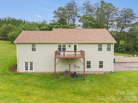 77 Sherry Lane Leicester NC 28748