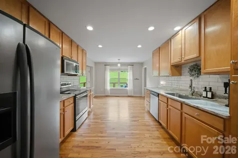 77 Sherry Lane Leicester NC 28748