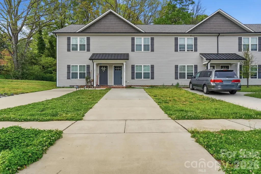 153 Mckinnon Avenue NE Concord NC 28025
