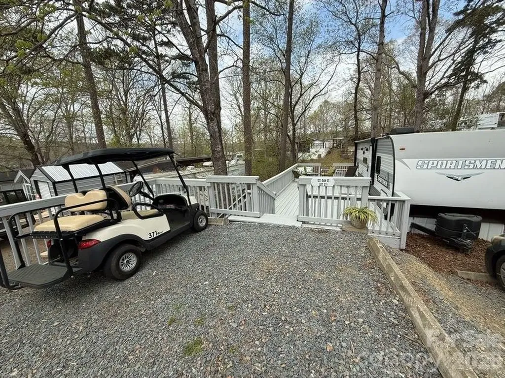 122 Oak Street New London NC 28127