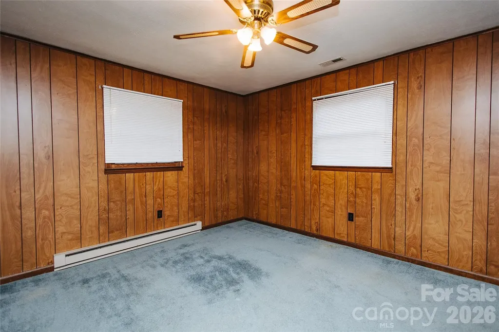 205 Bond Street Marion NC 28752