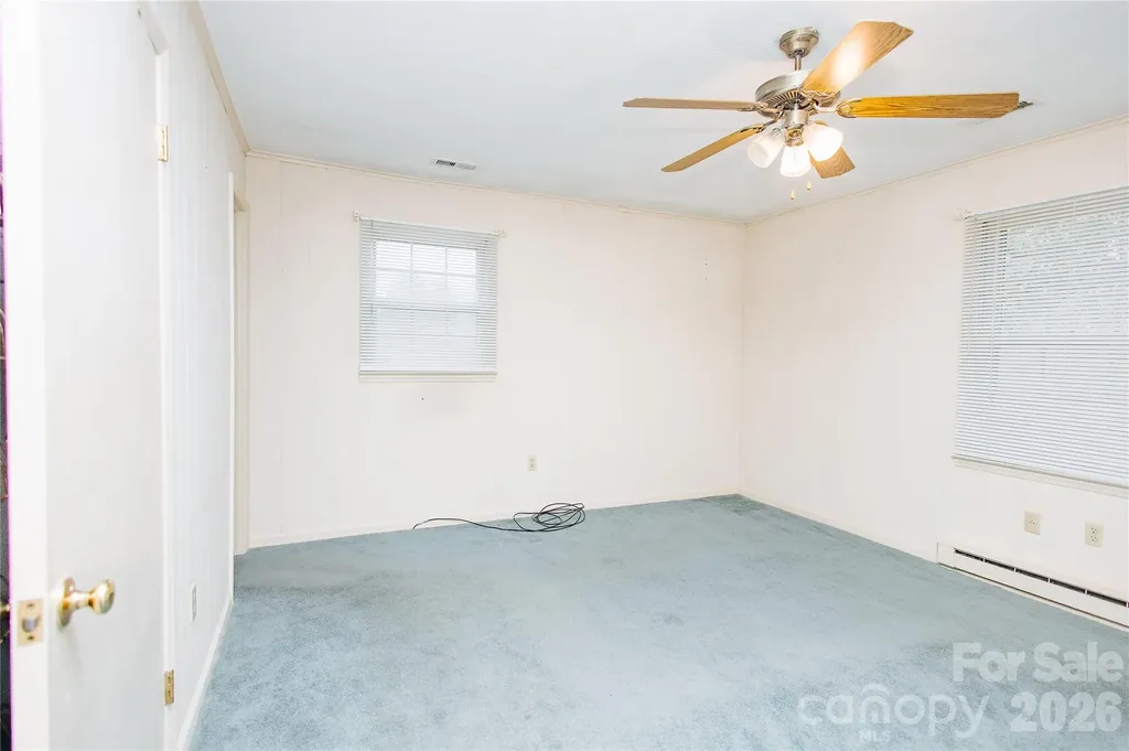 205 Bond Street Marion NC 28752