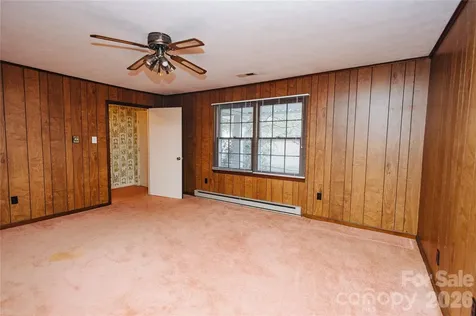205 Bond Street Marion NC 28752
